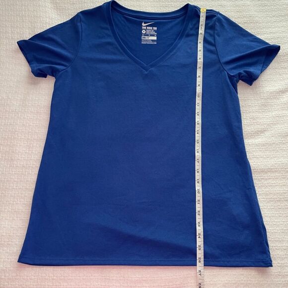 XL Nike Blue Athletic Cut V-Neck DriFit T-Shirt - Picture 6 of 7